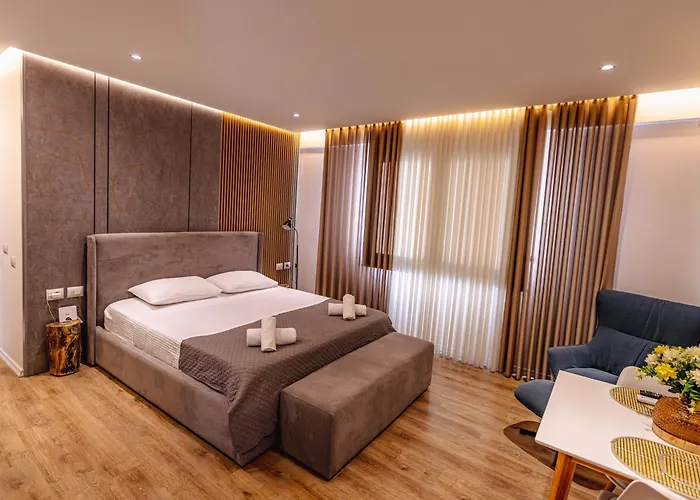 Center شقة تيرانا